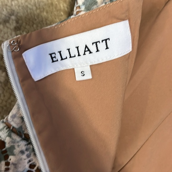 Elliatt dress - Picture 4 of 5